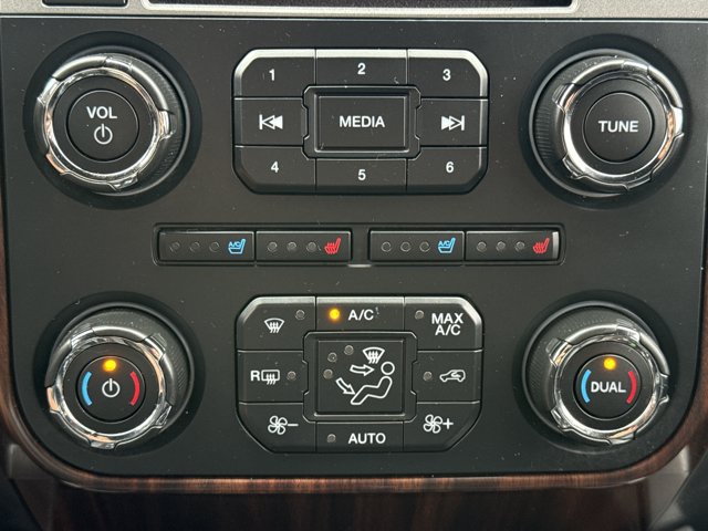 Used 2017 Ford Expedition Platinum AWD/4WD image 24