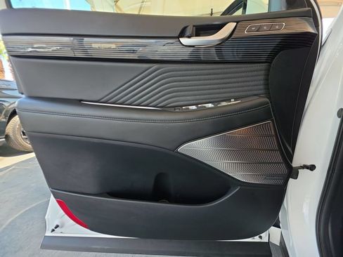 Used 2024 Hyundai Palisade Calligraphy FWD image 23