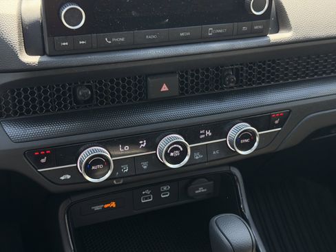 Certified 2023 Honda CR-V EX image 22