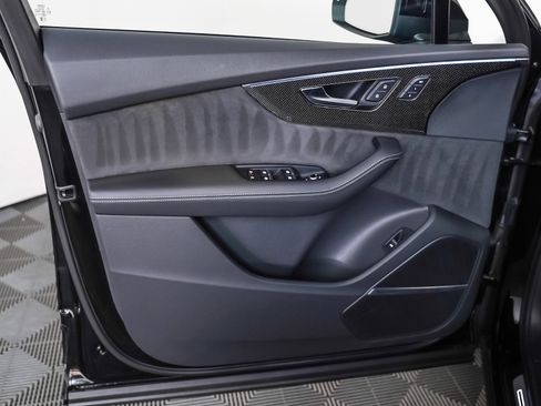 Used 2023 Audi SQ7 Prestige image 25