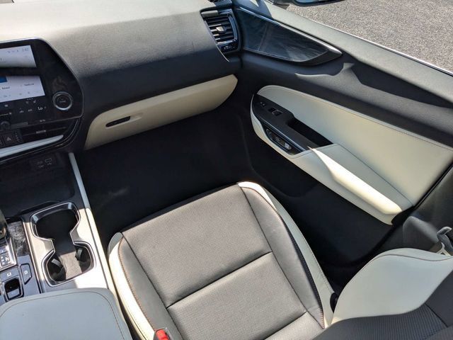 Used 2024 Lexus NX 250 FWD w/ Towing Package (2000 Lbs) image 18