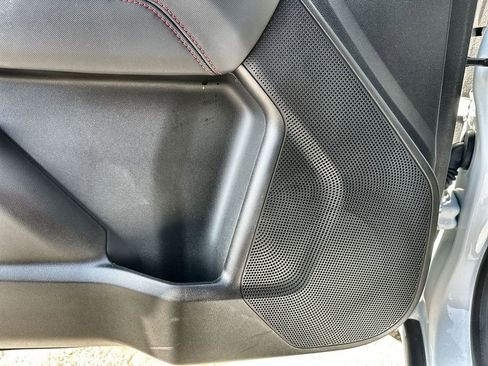 Used 2024 Chevrolet Colorado Z71 w/ Z71 Convenience Package 2 image 24