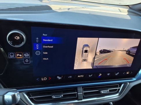 Used 2025 Chevrolet Equinox EV LT w/ Convenience Package FWD image 5
