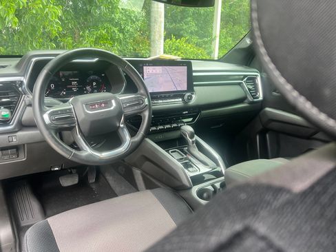Used 2025 GMC Canyon Elevation w/ Convenience Package RWD image 12