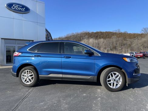 Used 2024 Ford Edge SEL w/ Convenience Package AWD/4WD image 2