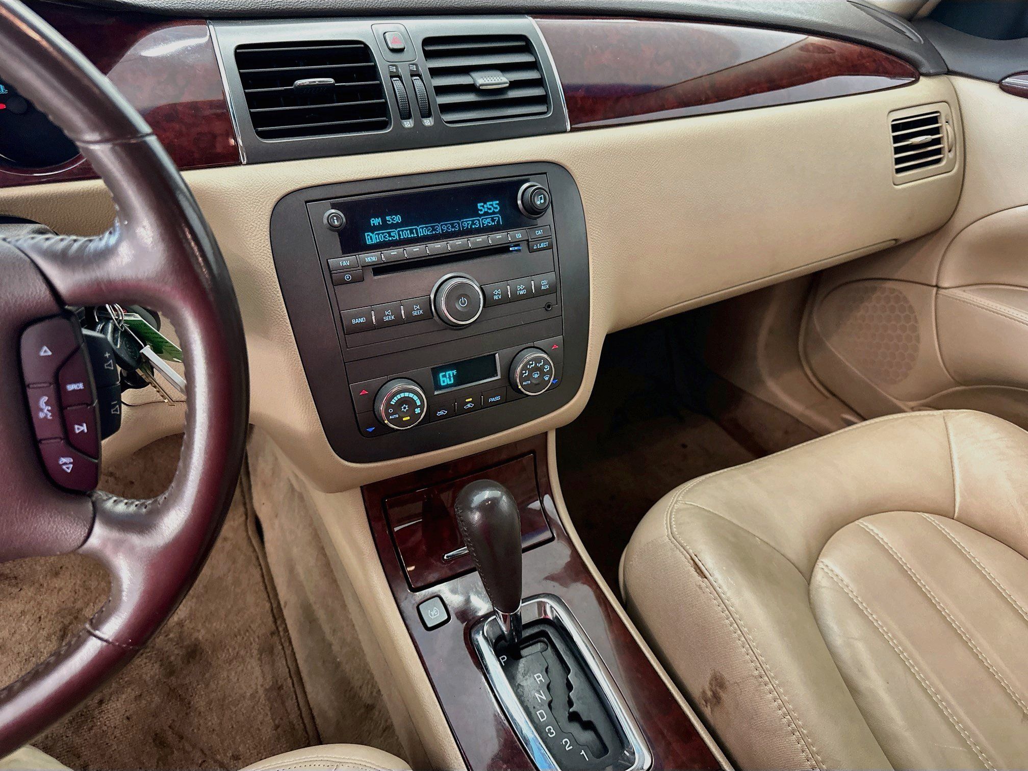 Used 2010 Buick Lucerne CXL w/ Driver Confidence Package FWD image 24