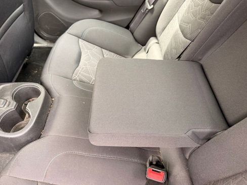 Used 2017 Chevrolet Volt LT w/ Comfort Package FWD image 28
