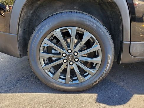 Certified 2023 Chevrolet Traverse RS w/ LPO, Floor Liner Package image 9