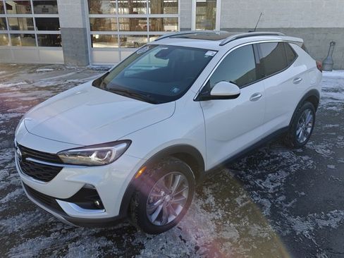 Used 2022 Buick Encore GX Essence w/ Experience Buick Package image 10