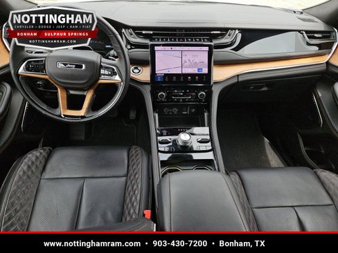 Used 2025 Jeep Grand Cherokee L Summit AWD/4WD image 13