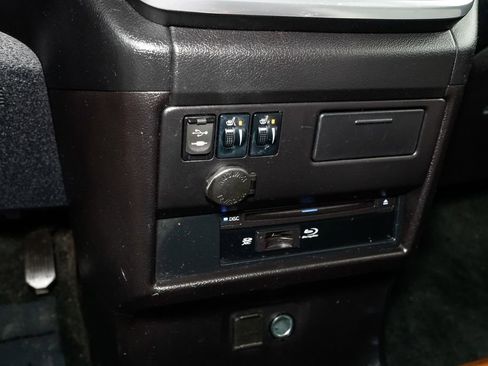 Used 2017 Toyota Sienna Limited Premium w/ Outdoor Package image 23