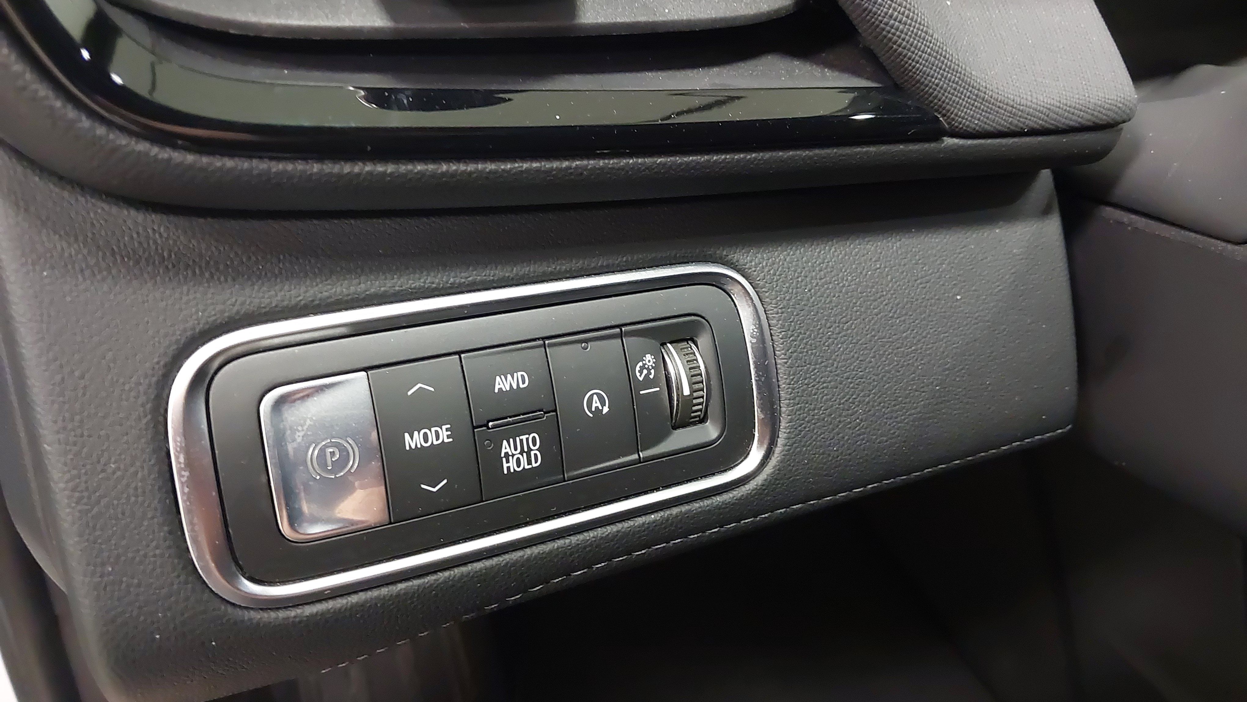 Used 2026 Buick Enclave Preferred AWD/4WD image 23