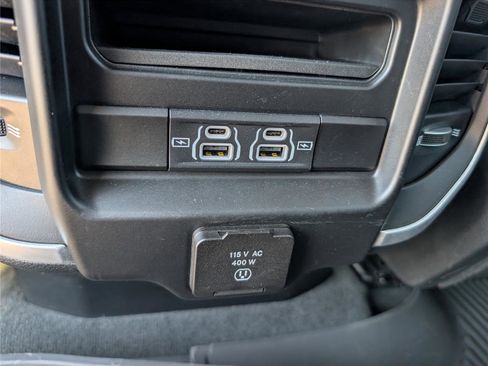 Used 2022 RAM 1500 Big Horn AWD/4WD image 17