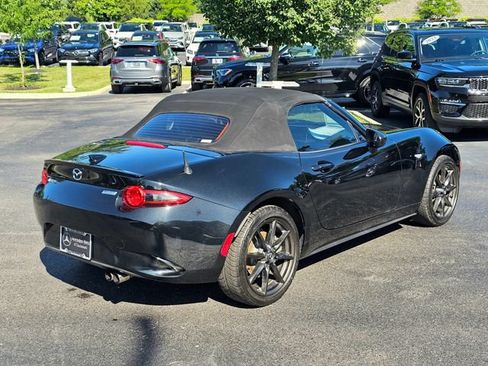 Used 2016 MAZDA MX-5 Miata Club RWD image 7