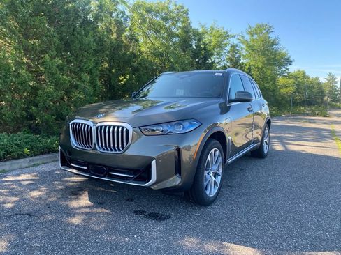 New 2026 BMW X5 xDrive50e w/ Climate Comfort Package AWD/4WD image 1