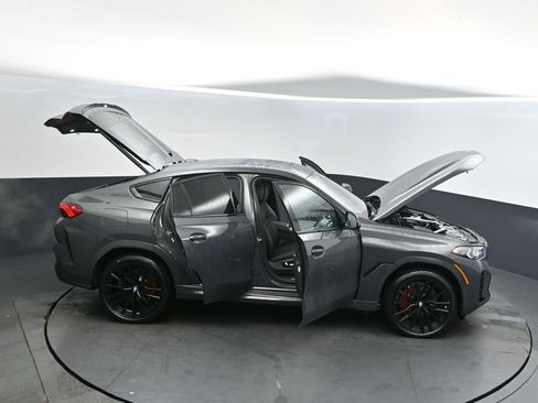 New 2026 BMW X6 xDrive40i w/ Climate Comfort Package image 50
