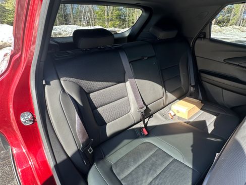 Used 2023 Chevrolet TrailBlazer RS w/ Convenience Package AWD/4WD image 10