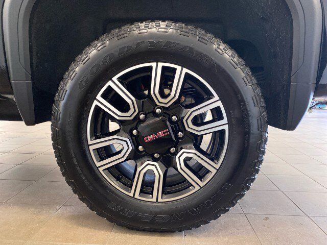 Used 2022 GMC Sierra 2500 AT4 w/ Gooseneck/5TH Wheel Package AWD/4WD image 26