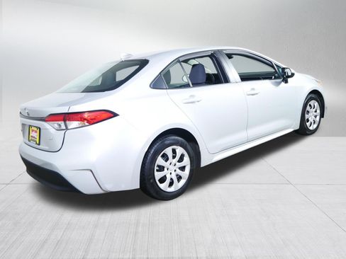 Used 2024 Toyota Corolla LE FWD image 7