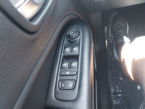 Used 2021 Jeep Compass Latitude w/ Convenience Group AWD/4WD image 24