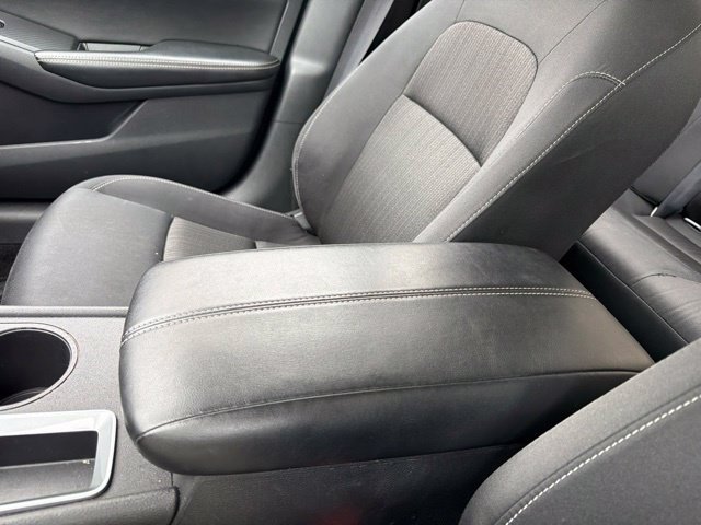 Used 2025 Nissan Altima 2.5 SV FWD image 27