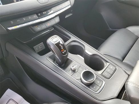 Used 2019 Cadillac XT4 Premium Luxury w/ Cold Weather Package image 17