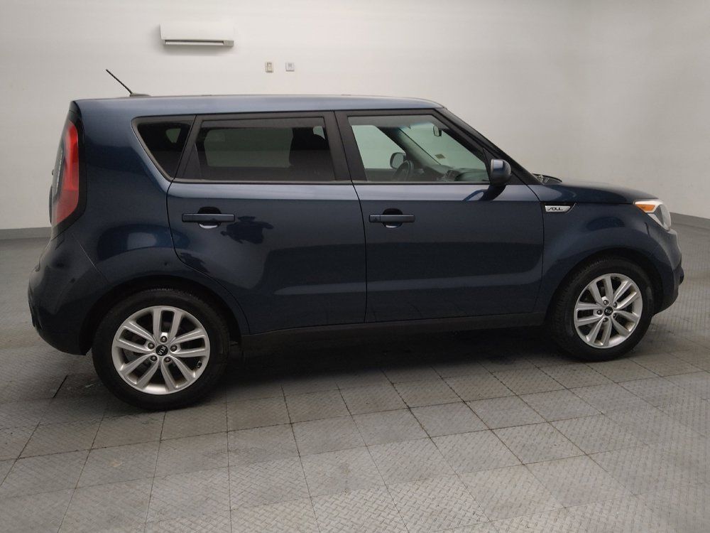 Used 2018 Kia Soul + FWD image 10