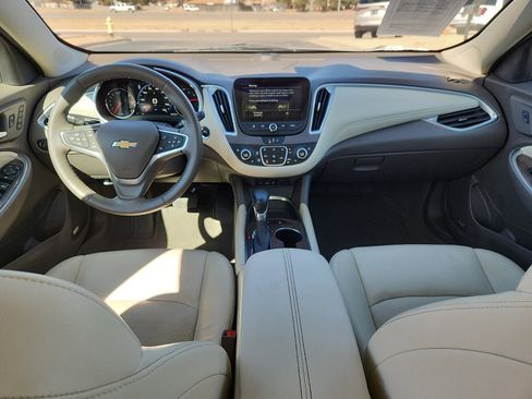 Used 2024 Chevrolet Malibu LT image 11