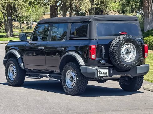 Used 2022 Ford Bronco 4-Door AWD/4WD image 6