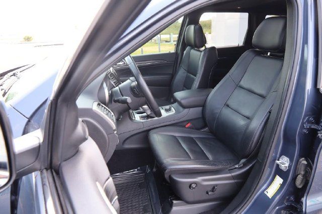 Used 2020 Jeep Grand Cherokee Limited AWD/4WD image 10