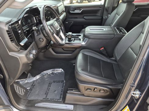 Certified 2022 GMC Sierra 1500 SLT w/ SLT Convenience Package image 11