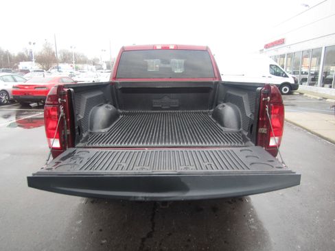 Used 2017 RAM 1500 Express image 4