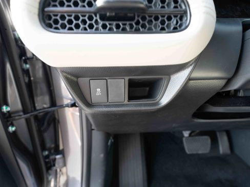 New 2026 Honda HR-V LX image 11