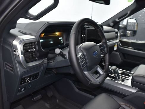Used 2025 Ford F150 Lariat w/ Equipment Group 502A High AWD/4WD image 10