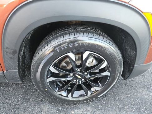 Certified 2021 Chevrolet TrailBlazer LT w/ Convenience Package image 9