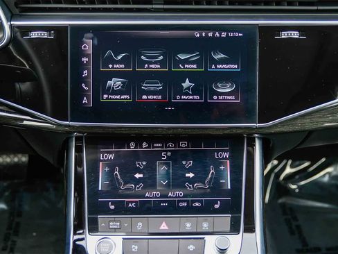 Used 2022 Audi Q7 Premium Plus w/ Premium Plus Package image 12