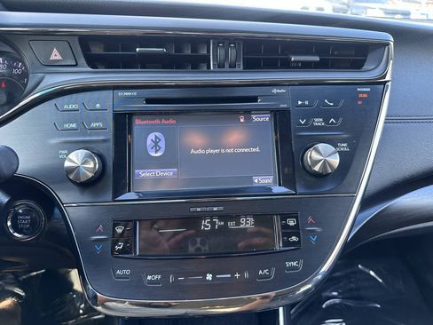 Used 2017 Toyota Avalon XLE FWD image 21