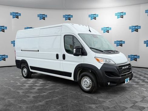 Used 2026 RAM ProMaster 2500 w/ Convenience Group FWD image 7