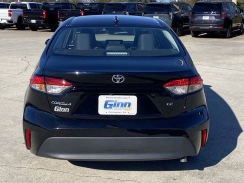 Used 2025 Toyota Corolla LE image 4
