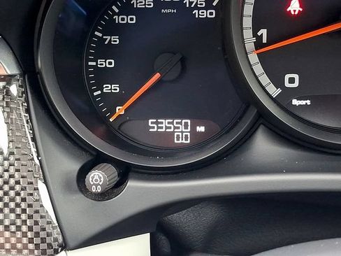 Certified 2021 Porsche Macan Turbo AWD/4WD image 24