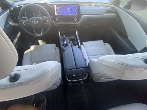 Used 2024 Lexus TX 350 FWD image 13