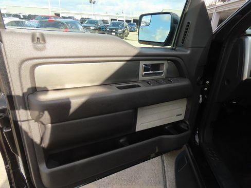 Used 2013 Ford F150 Raptor w/ Luxury Equipment Group image 25