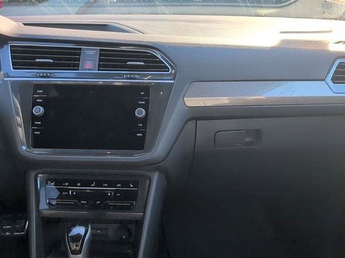 Used 2024 Volkswagen Tiguan SE R-Line AWD/4WD image 12