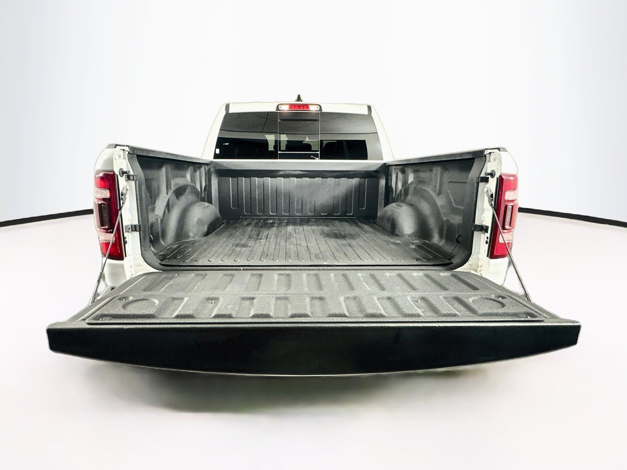 Used 2023 RAM 1500 Limited AWD/4WD image 30