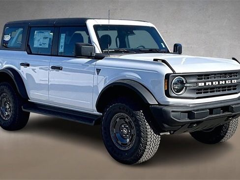New 2025 Ford Bronco 4-Door w/ Sasquatch Package image 2