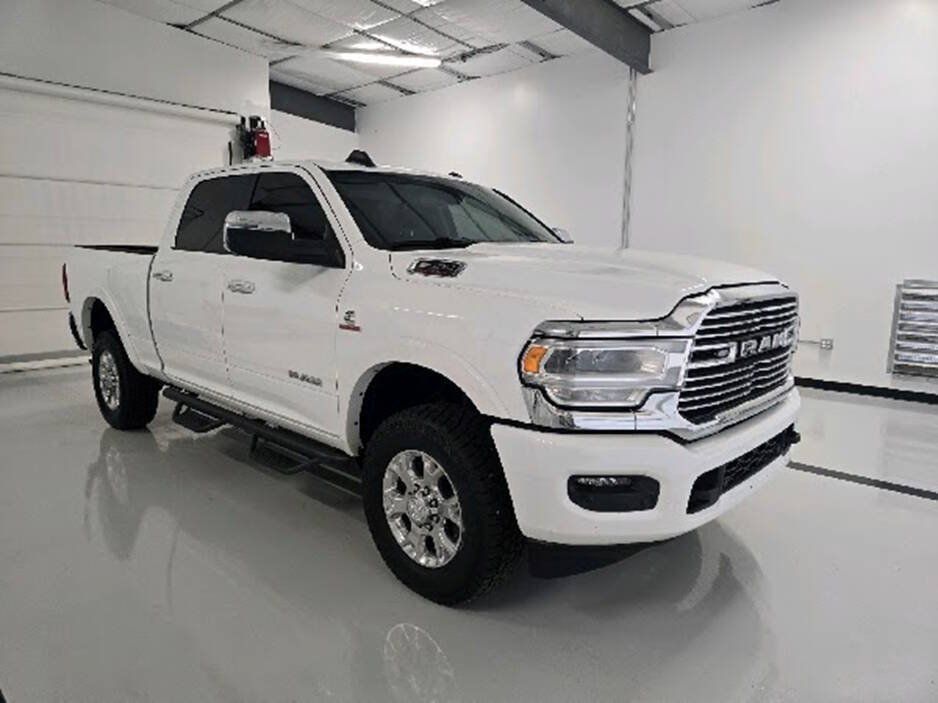 Used 2022 RAM 2500 Laramie AWD/4WD image 3