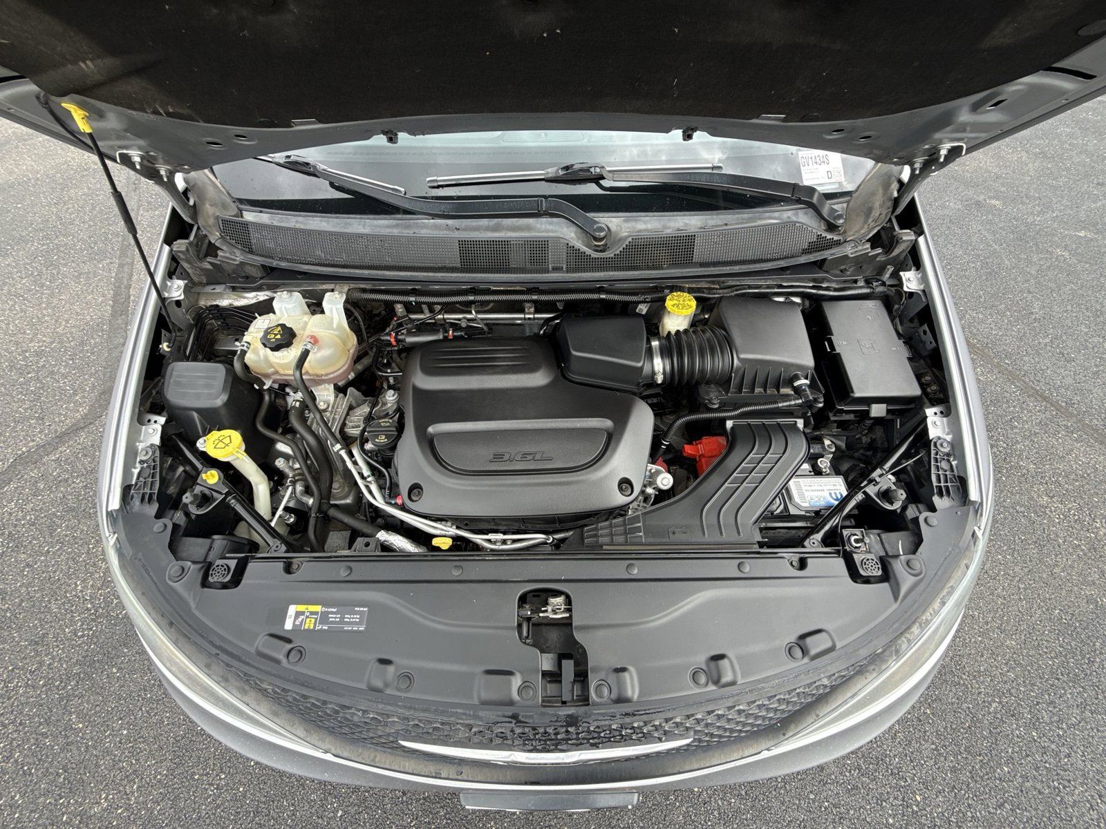 Used 2021 Chrysler Voyager LX FWD image 26