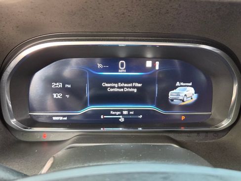 Used 2022 Chevrolet Tahoe LT w/ Luxury Package RWD image 27