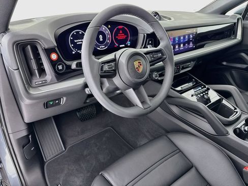 New 2026 Porsche Cayenne Coupe AWD/4WD image 4