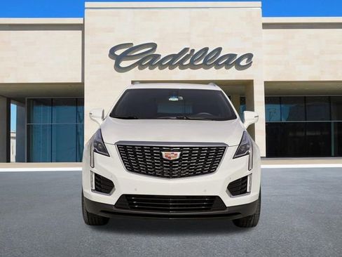 New 2026 Cadillac XT5 Luxury image 7
